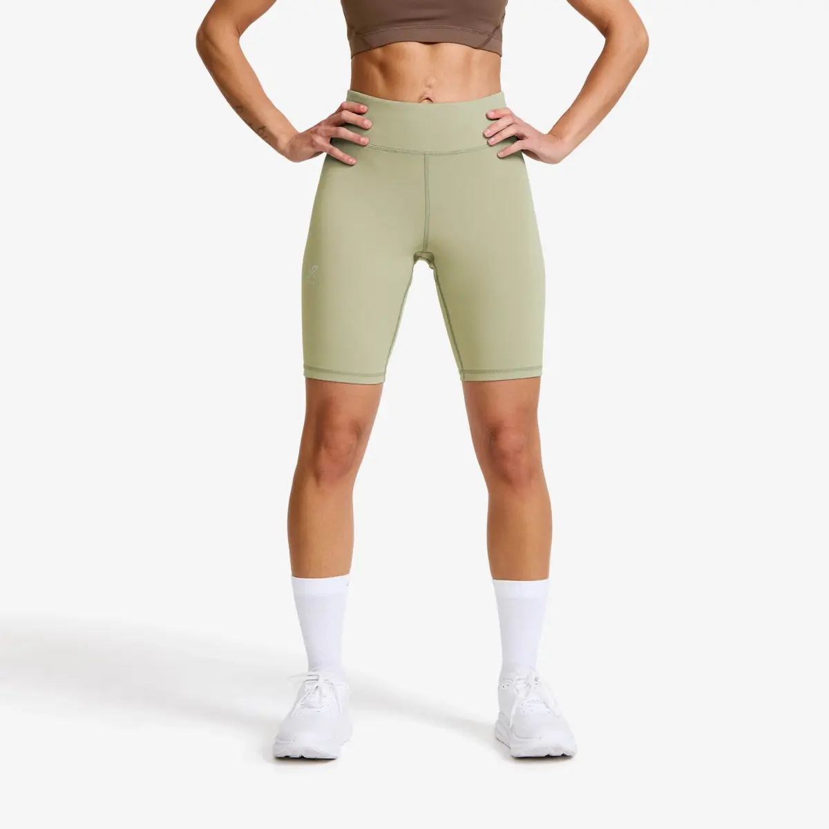 Pantalones cortos ciclistas de cintura alta Flow para mujer, color Shadow