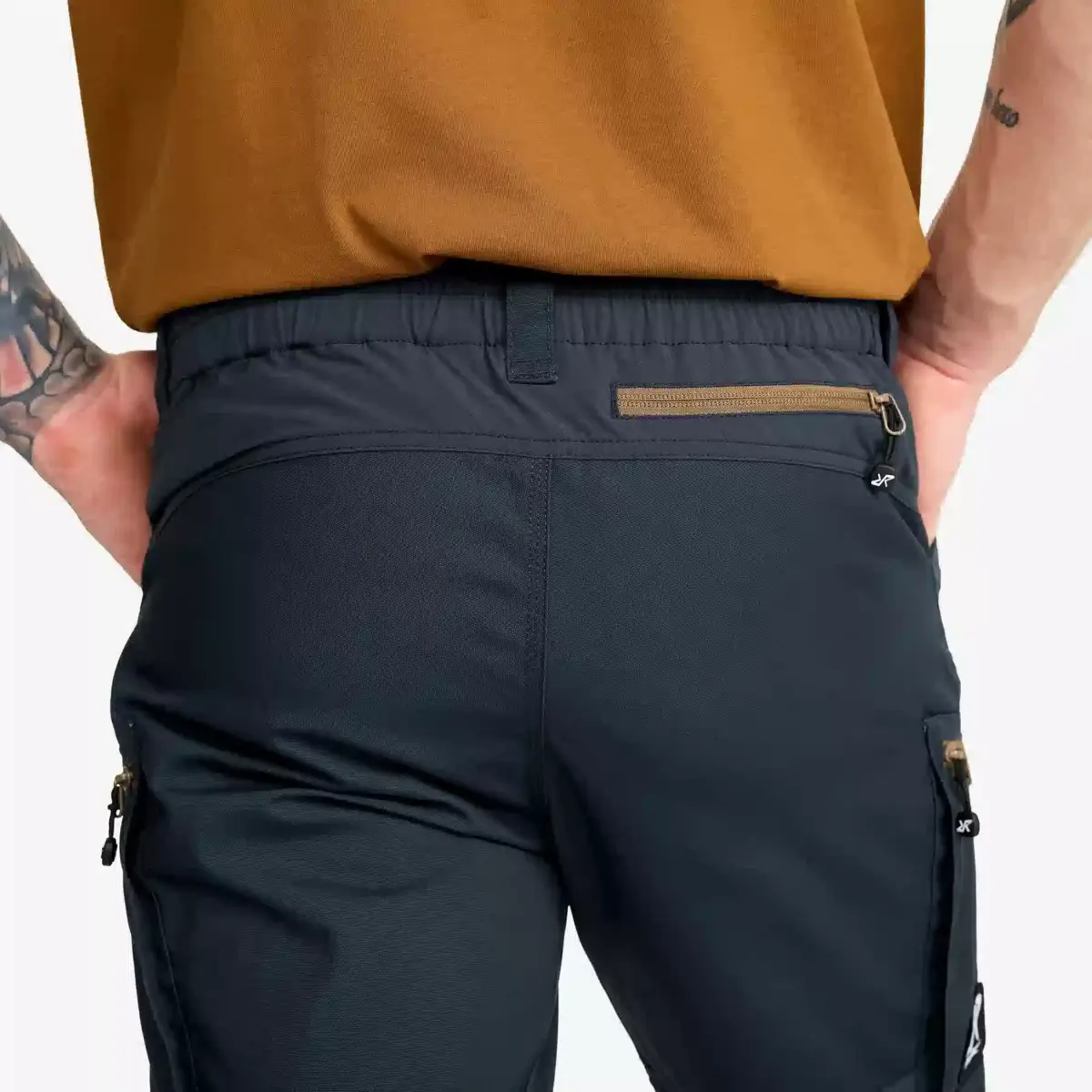 Pantalones cortos RVRC GP para hombre, color arándano Pantalones cortos RVRC GP para hombre, color arándano